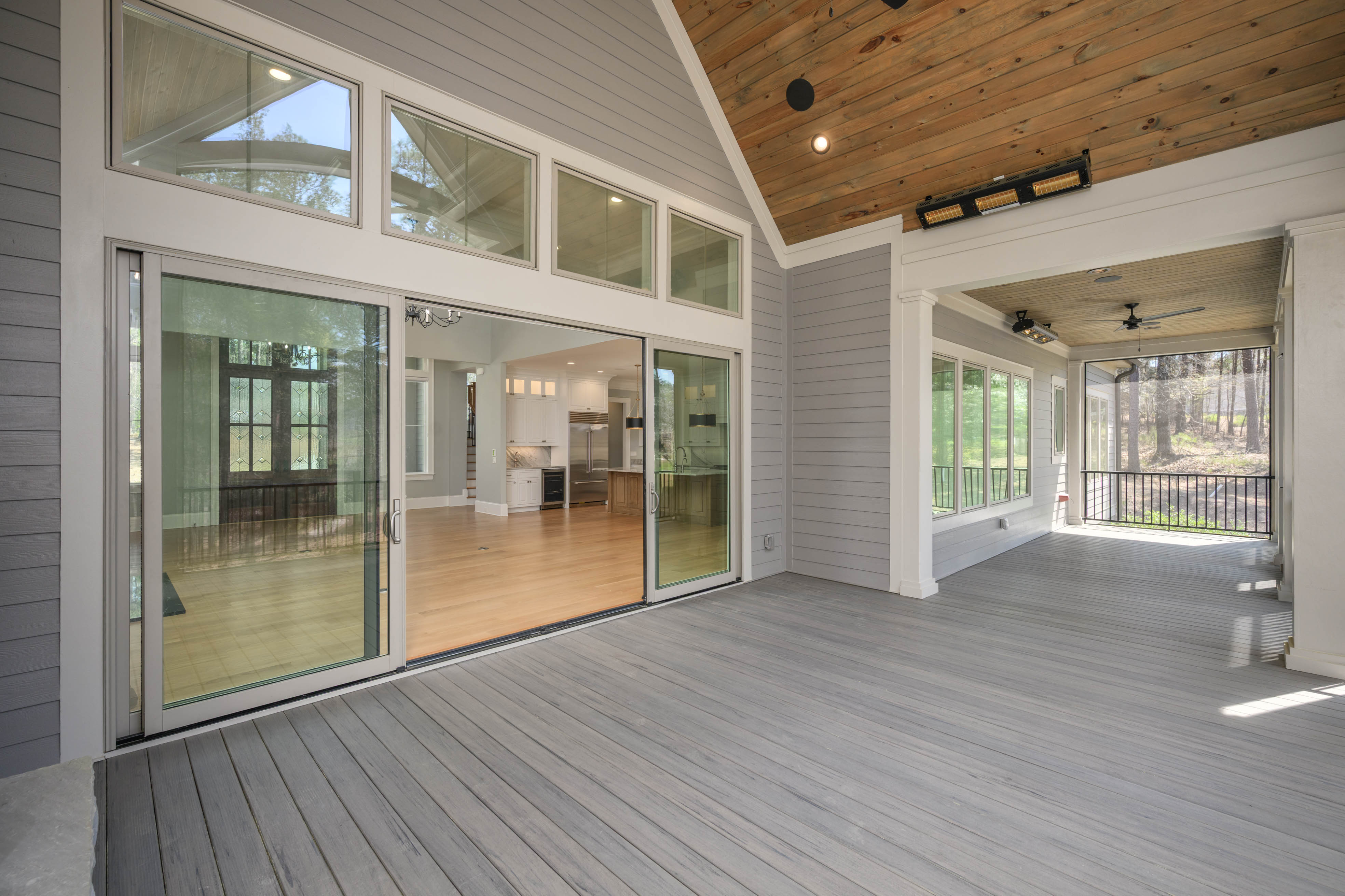 1100 Fox Bend image 18